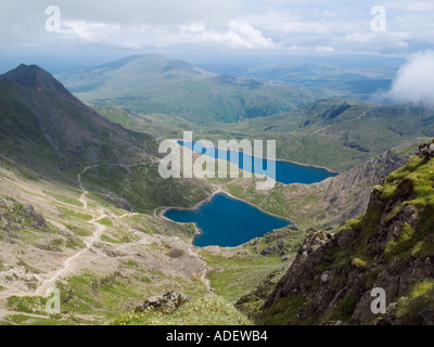 Vue depuis le mont Snowdon à Glaslyn et Llyn Llydaw dans le Parc National de Snowdonia '' Gwynedd North Wales UK Banque D'Images