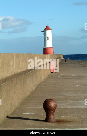 Phare de fin de Breakwater Carnforth Lancashire England Royaume-Uni UK Banque D'Images