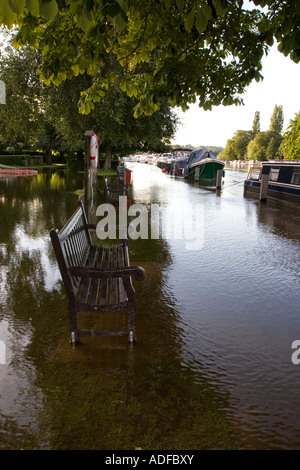 Henley on Thames Oxfordshire été Juillet 2007 Inondations Banque D'Images