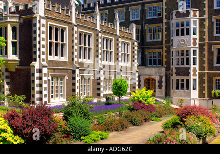 Middle Temple Hall and Gardens Inns of Court London UK Banque D'Images