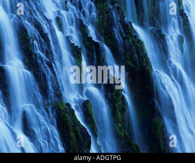 Burney Falls, cascades, comté de Shasta Northern California State USA Banque D'Images