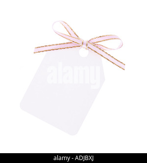 White gift tag with ribbon bow on white background with clipping path Banque D'Images