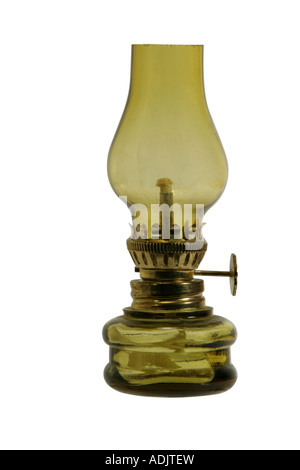 Lampe à huile sur fond blanc Banque D'Images