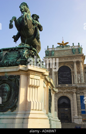 Le Prince Eugène statue en face de la Bibliothèque nationale au complexe du Hofburg à Vienne, Autriche Banque D'Images