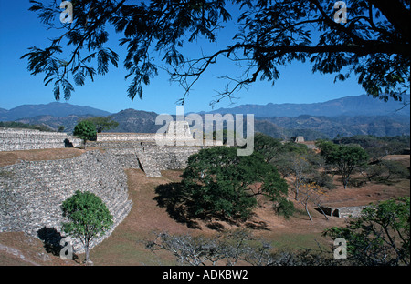 Le complexe de Maya Mixco Viejo montagnes du Guatemala Chimaltenango GUATEMALA Banque D'Images