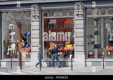 Window Shopping Rue Dansaert Bruxelles Belgique Banque D'Images