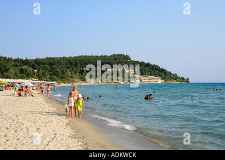 Plage de Sani Resort sur la péninsule de Kassandra sur la péninsule de Chalcidice en Grèce Banque D'Images