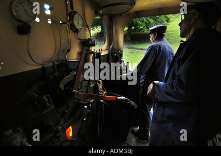 Le pilote et d'un pompier de la locomotive à vapeur industrielle «sir Robert McAlpine n° 31' Banque D'Images