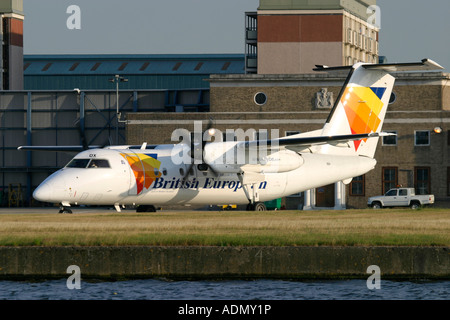 Flybe British European De Havilland Canada DHC-8-201Q Dash 8 Banque D'Images