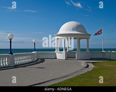 En dehors du pavillon décoratif De La Warr Pavilion à Bexhil East Sussex UK Banque D'Images