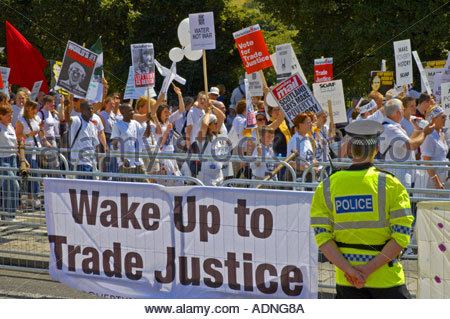 Le G8 de protestation à Edimbourg en Ecosse 2005 Banque D'Images