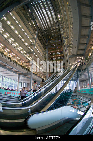 Intérieur du siège central de la banque HSBC à Hong Kong , Banque D'Images