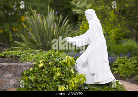 Statue de Jésus dans le jardin biblique à Elgin, Moray, Ecosse Banque D'Images