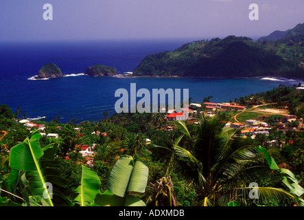 Bay, littoral, ville de castle bruce, castle bruce, Dominique, aux Antilles Banque D'Images