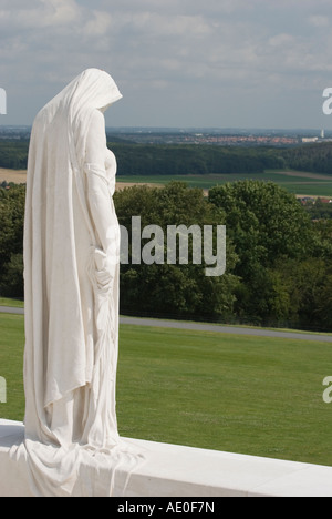 Le Canadian Memorial sur le dessus de la crête de Vimy. Banque D'Images