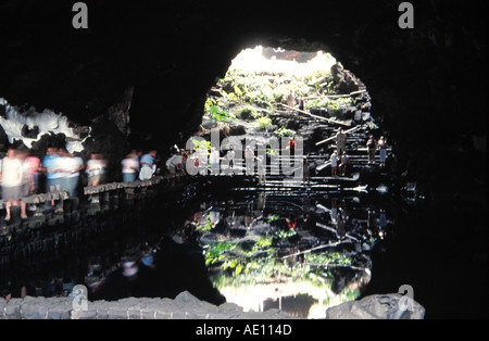 Los Jameos del Agua lagoon à Lanzarote Banque D'Images