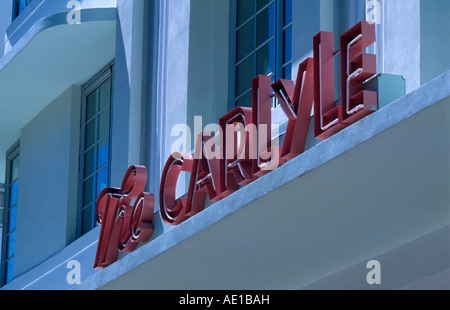 Amérique du Nord USA Floride Miami South Beach Ocean Drive Le Carlyle Hotel Détail des années 30 Art Deco sign Banque D'Images