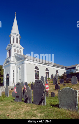 Paroisse Sainte Famille Saint Bernard l'Église et de l'ancien cimetière Hill Concord MA USA Banque D'Images