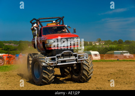 Un Monster Truck Banque D'Images