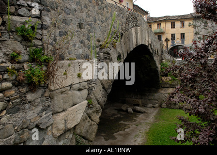 Pont romain, Aoste, Italie Banque D'Images