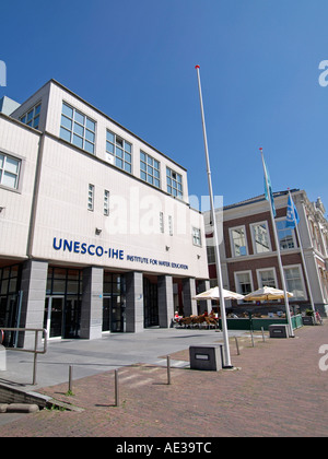 L'Unesco IHE institute for water education building Delft Zuid Holland aux Pays-Bas à la verticale Banque D'Images