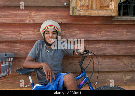 Jeune homme créole l'île de La Digue Seychelles 2006 MR Banque D'Images