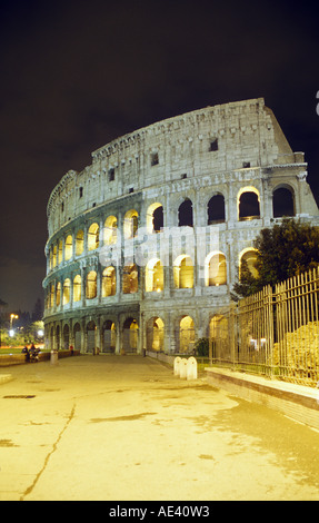 Le Colisée de Rome, également connu sous le nom de l'amphithéâtre Flavien Banque D'Images