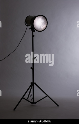 Un studio de photographie à tête d'éclairage flash et réflecteur Banque D'Images