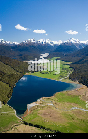 Diamond Lake Paradise près de Glenorchy ile sud Nouvelle Zelande aerial Banque D'Images