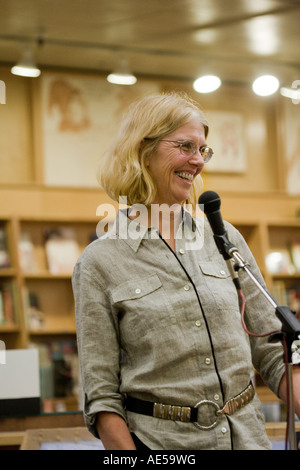 Célèbre auteur Jane Smiley lors d'une librairie pour promouvoir son dernier livre Banque D'Images