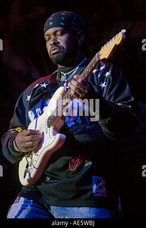 BUDDY GUYS lead guitar player au Monterey Bay BLUES FESTIVAL remportant le bluesman de l'année CALIFORNIE MONTEREY Banque D'Images