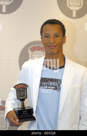 Modèle de l'année jeunes talents du monde entier ont aidé à l'IPOP Award Night à New York le 6 juillet 2006, de jeunes au Banque D'Images