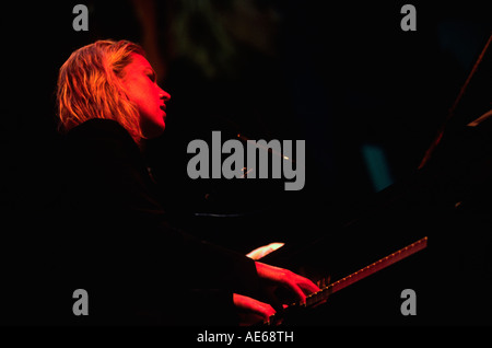 DIANA KRALL chante et joue du piano au festival de jazz de Monterey en Californie Banque D'Images