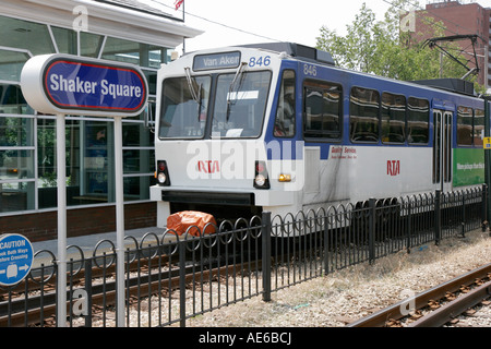 Ohio Cuyahoga County,Cleveland,Shaker Square Station,RTA,train électrique ferroviaire,OH070731068 Banque D'Images