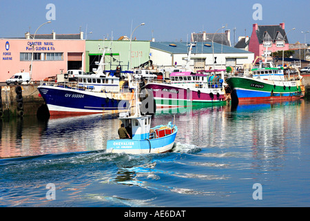 Le port de Le Guilvinec, Bretagne, France. Banque D'Images