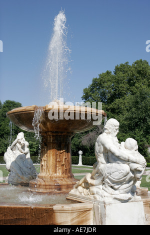 Ohio Cuyahoga County,Cleveland,University Circle,fontaine classique près du Musée d'Art,OH070731004 Banque D'Images