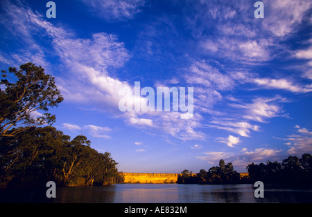 "Murray River" et "falaises de grès au sud de l'Australie", Banque D'Images