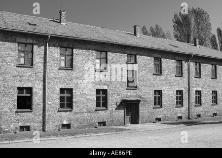 Les blocs de la prison d'origine à Auschwitz-Birkenau étaient auparavant la caserne de l'armée polonaise, la Pologne. Banque D'Images