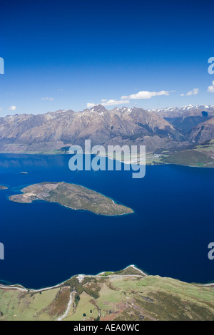 L'île Pigeon Lake Wakatipu près de Glenorchy ile sud Nouvelle Zelande aerial Banque D'Images