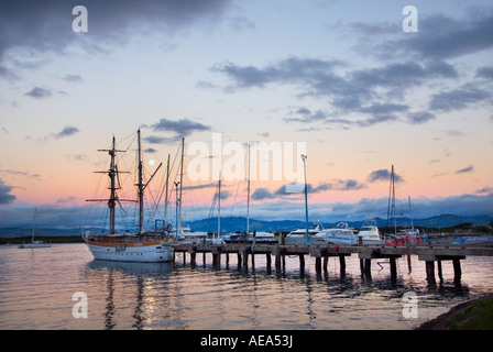Îles Fidji NADI port port port de Southsea Sud Pacifique mer COUCHER DU SOLEIL COUCHER DU SOLEIL Bateau à voile Bateau voyage Banque D'Images