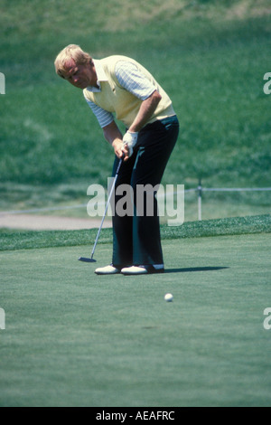 Jack Nicklaus est en compétition dans le tournoi de golf de la Californie. Banque D'Images