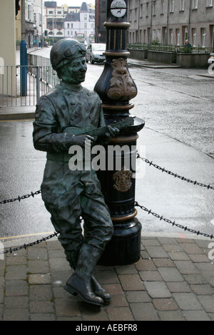 Sculpture dans le centre-ville de douglas sur l'île de Man en mer d'Irlande Royaume-Uni gb Banque D'Images