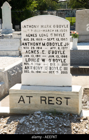 Tombe datant de l'année 1880 dans le cimetière de Saint Patrick. La Nouvelle-Orléans, Louisiane Banque D'Images