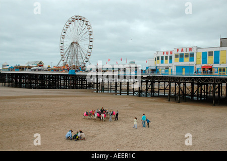 Blackpool Central Pier sur l'image Banque D'Images