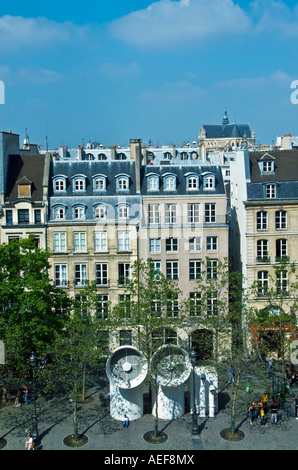 'Investissements Paris France' vieille architecture résidentielle sur Town Plaza en face Banque D'Images