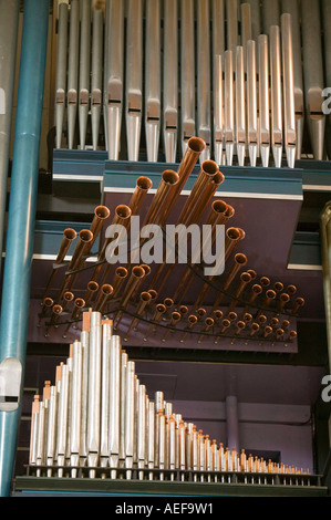 Un orgue moderne à Blacburn Cathédrale, Lancashire, UK Banque D'Images