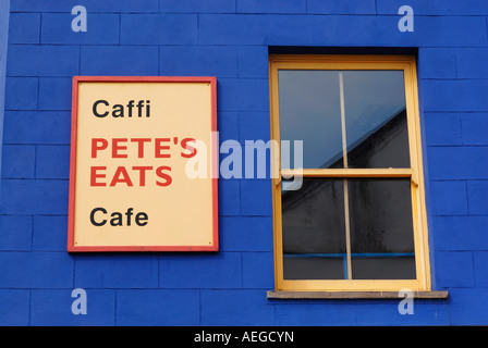 Mange Petes cafe situé dans le village de Llanberis dans le Nord du Pays de Galles Grande-bretagne Banque D'Images