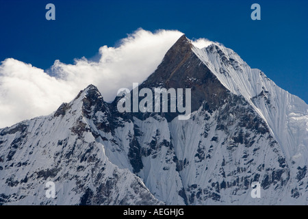 Montagne Machhapuchhare, queue de poisson vu depuis le Sanctuaire de l'Annapurna, Népal Banque D'Images