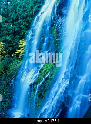 Chutes proxy avec les couleurs de l'automne l'Oregon Banque D'Images