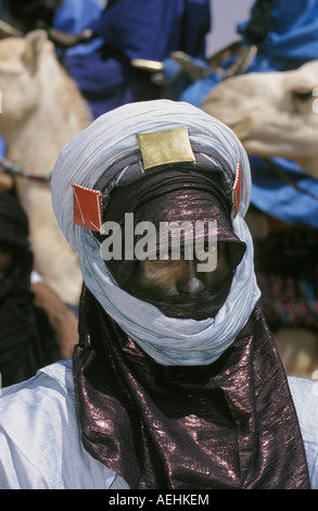 Mali Menaka près de Gao, l'homme de tribu touareg avec camel Banque D'Images